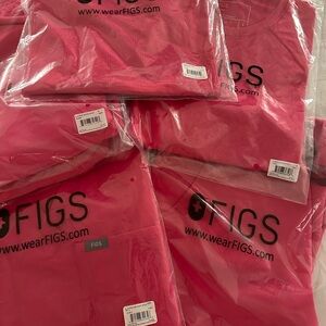 FIGS SHOCKING PINK SCRUB COLLECTION!